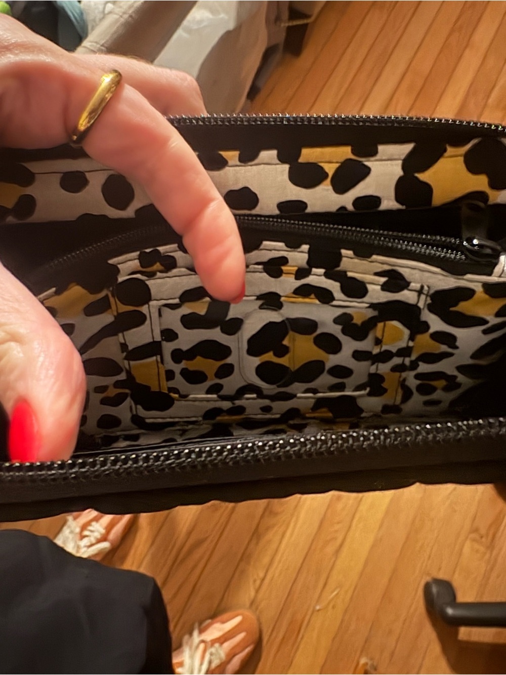 Vera Bradley Black Quilted Zip-Around Wallet with Leopard inside - Picture 7 of 8